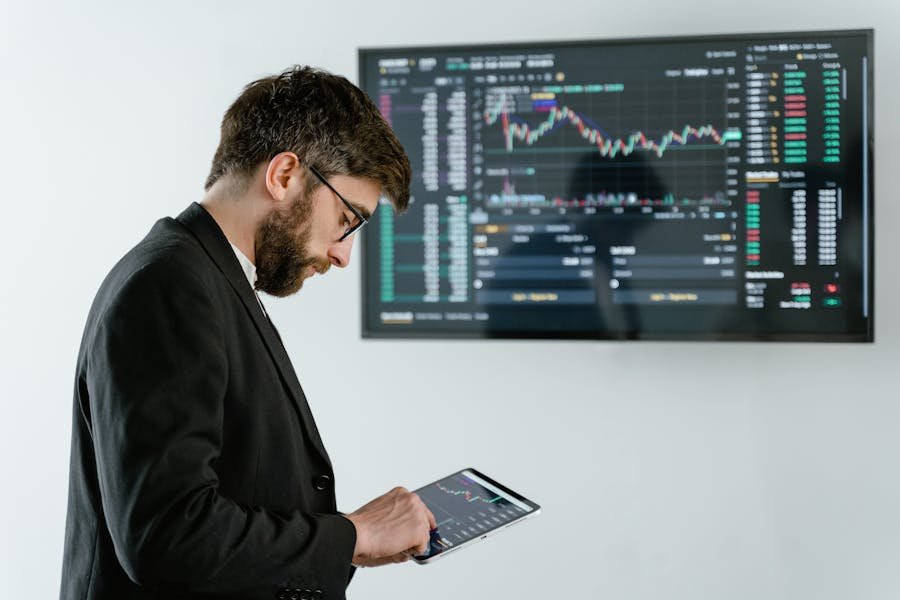 How To Market Yourself As A Financial Adviser